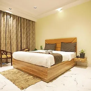 Hotel Royal Paradise By Kdson