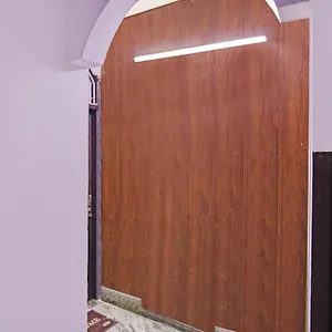 *** Hotel Flagship Decent Near Pvr Vikaspuri Delhi India